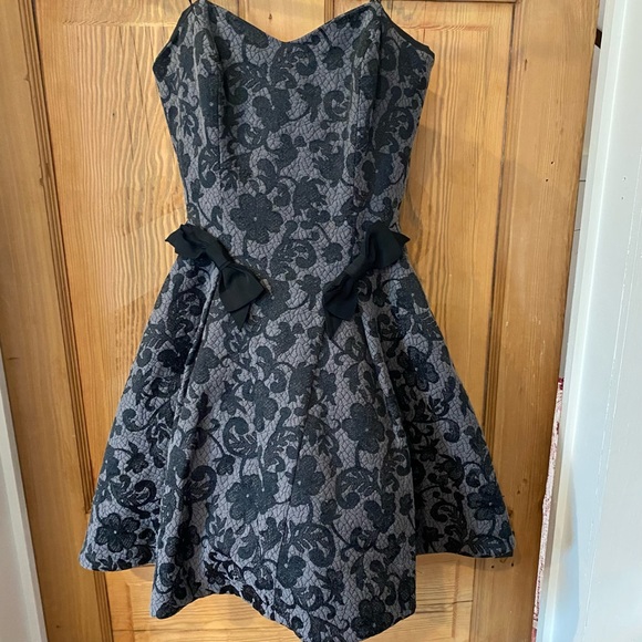 Betsy Johnson Full Skirted Brocade Strapless Mini Gown Gothic Witchy Victorian - Picture 11 of 14